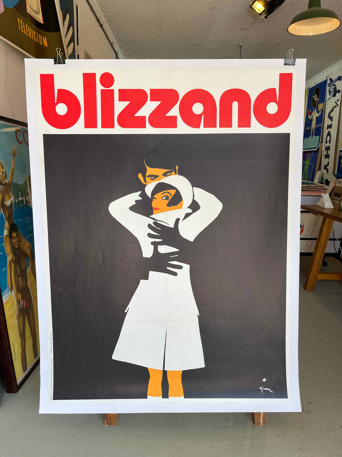 Blizzand Embrace by René Gruau