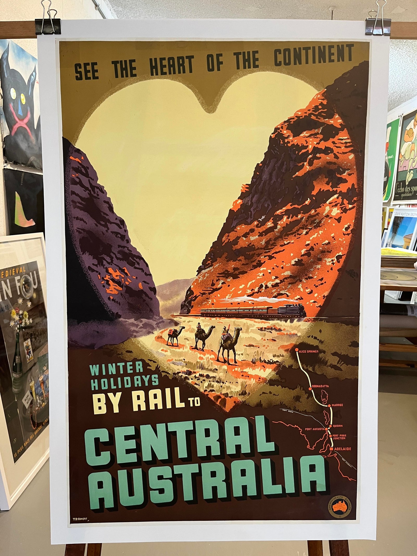 Central Australia Holidays by Percy Trompf