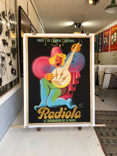 Radiola by René Ravo