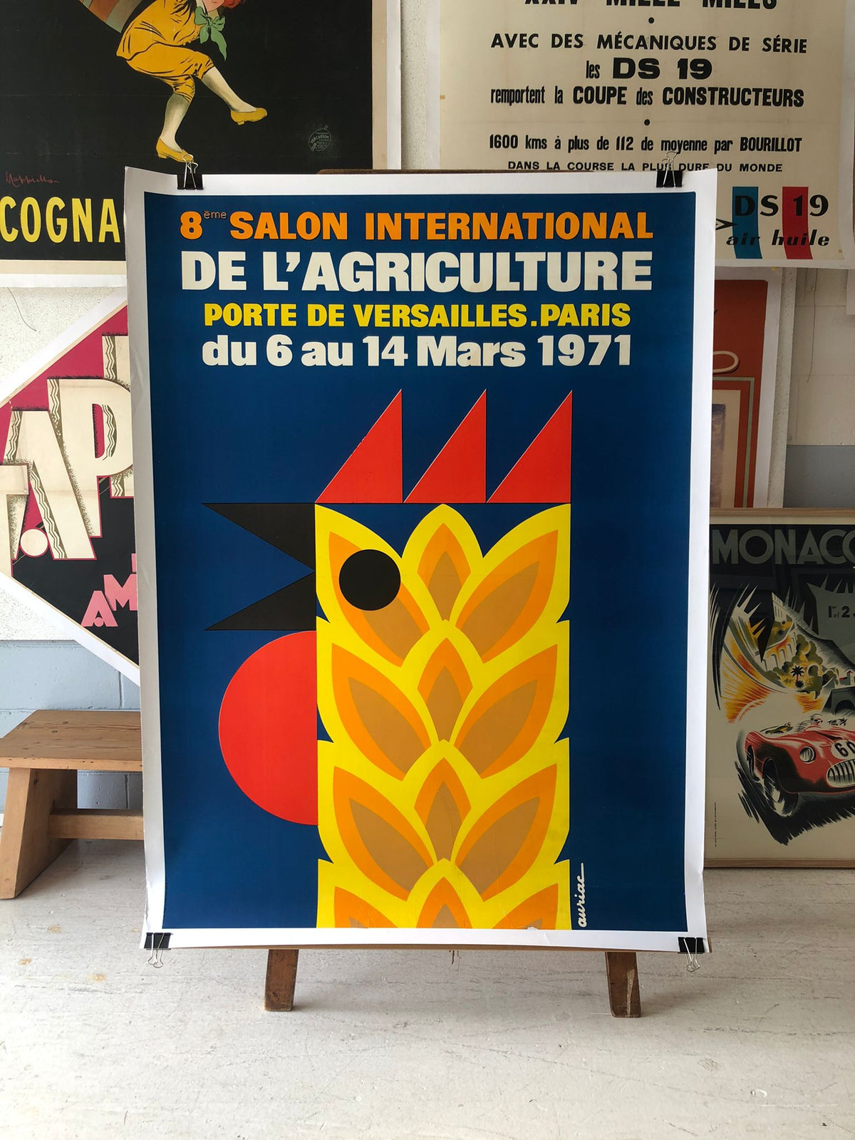 Salon International by Auriac and Omnes